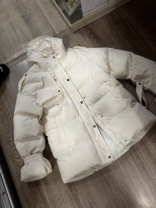 Пуховик удленений ,закрывает попу от хоолода.р 42-44