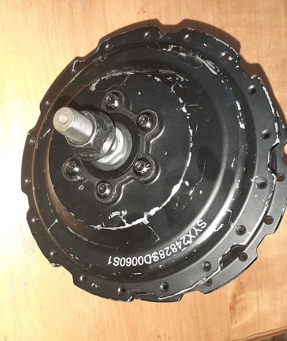 Двигун редукторний задній