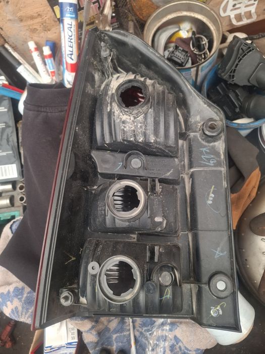 Фонарь задний правый cтoп Nissan Pathfinder R51
r51