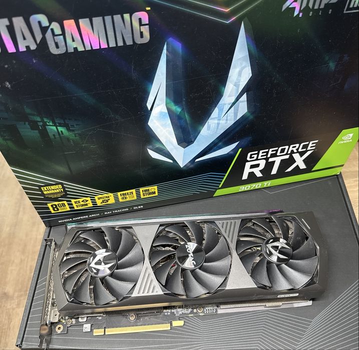 RTX 3070Ti Zotac Holo Amp