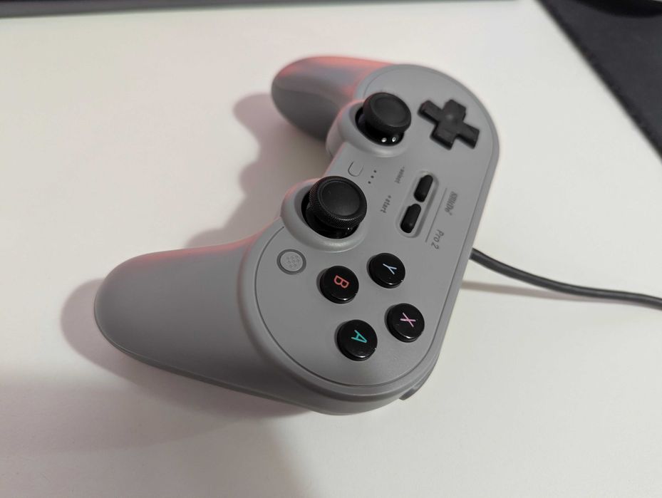 Pad przewodowy 8BitDo Pro 2