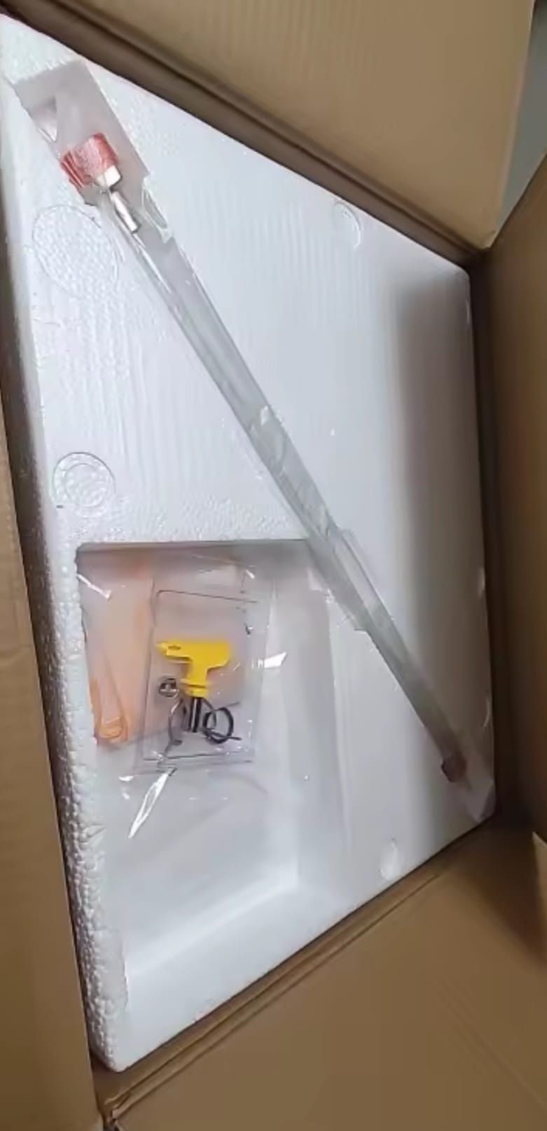 Pulverizador de pintura elétrico novo