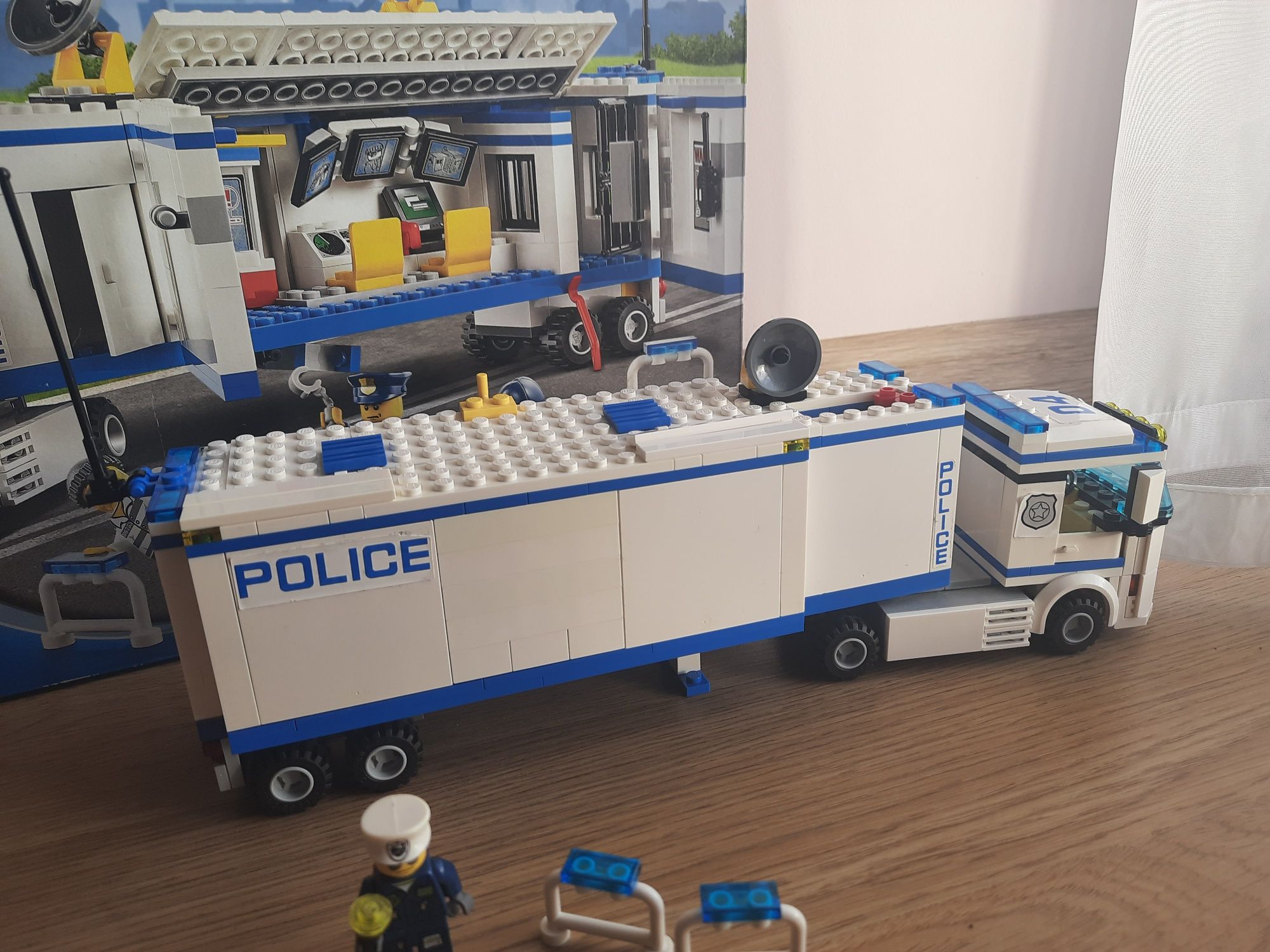 klocki lego zestaw 60044 - mobilna jednostka policji, policja