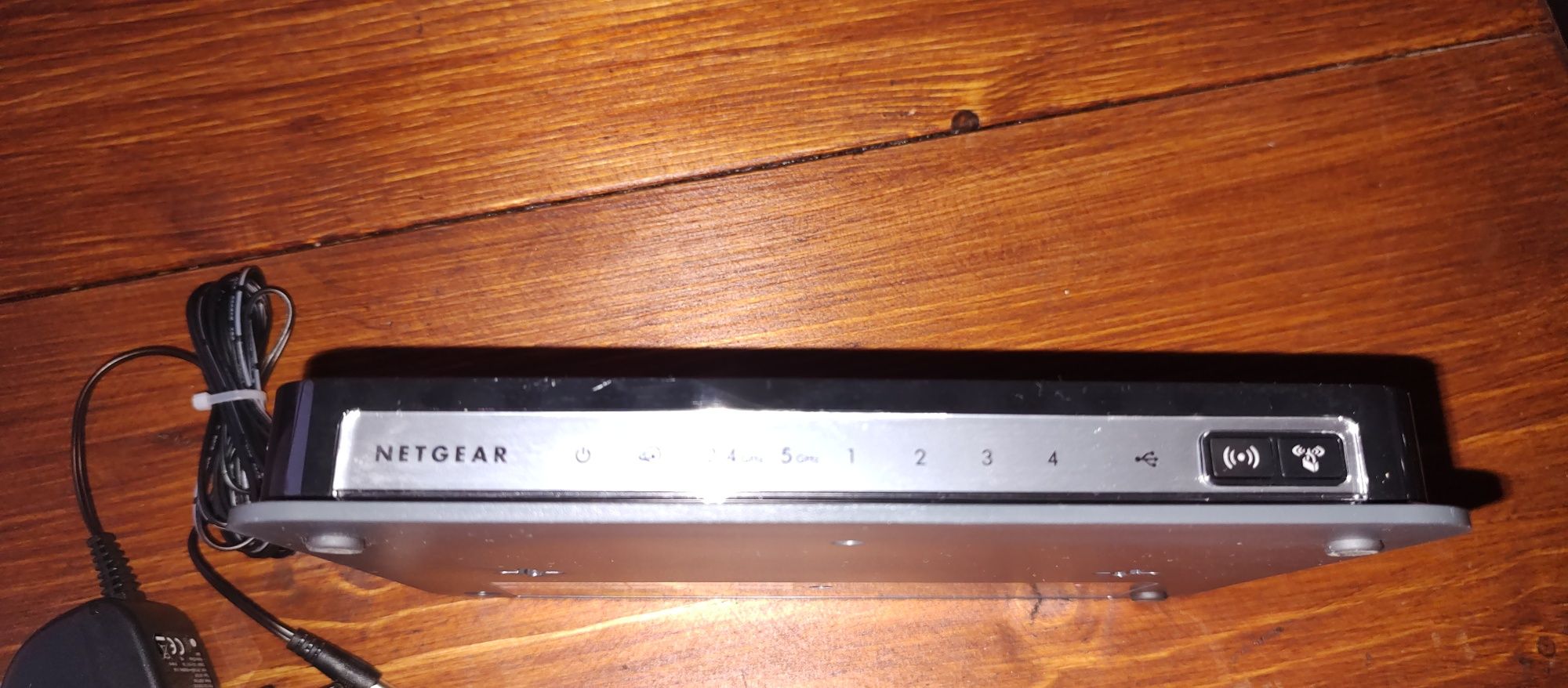 Router NETGEAR N750 Wireless Dual Band Gigabit