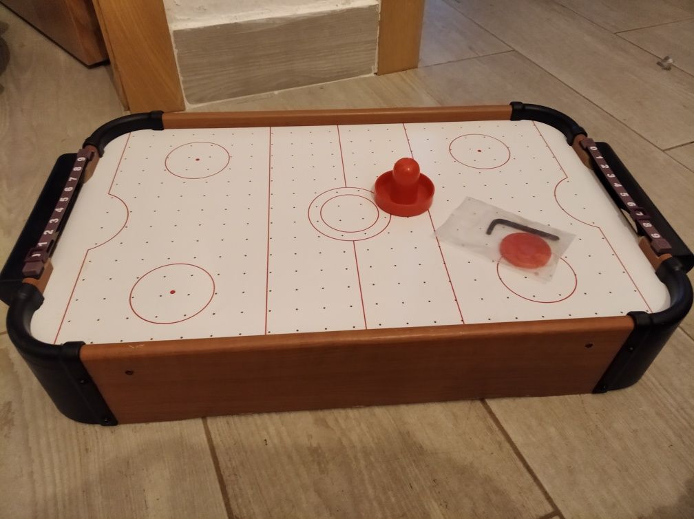 Jogo de  Hockey  novo
