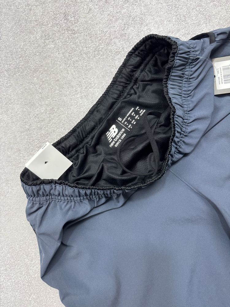 Новые беговые шорты New Balance
