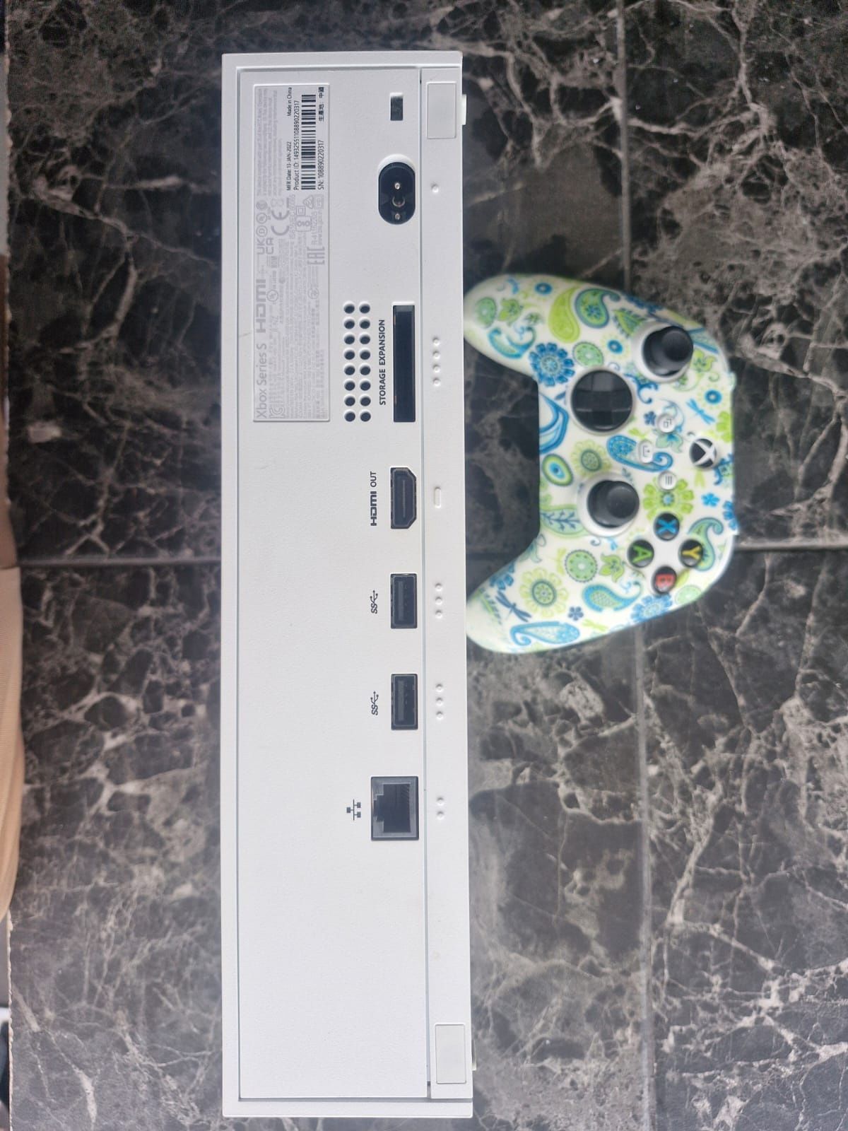 Продам Xbox Series S