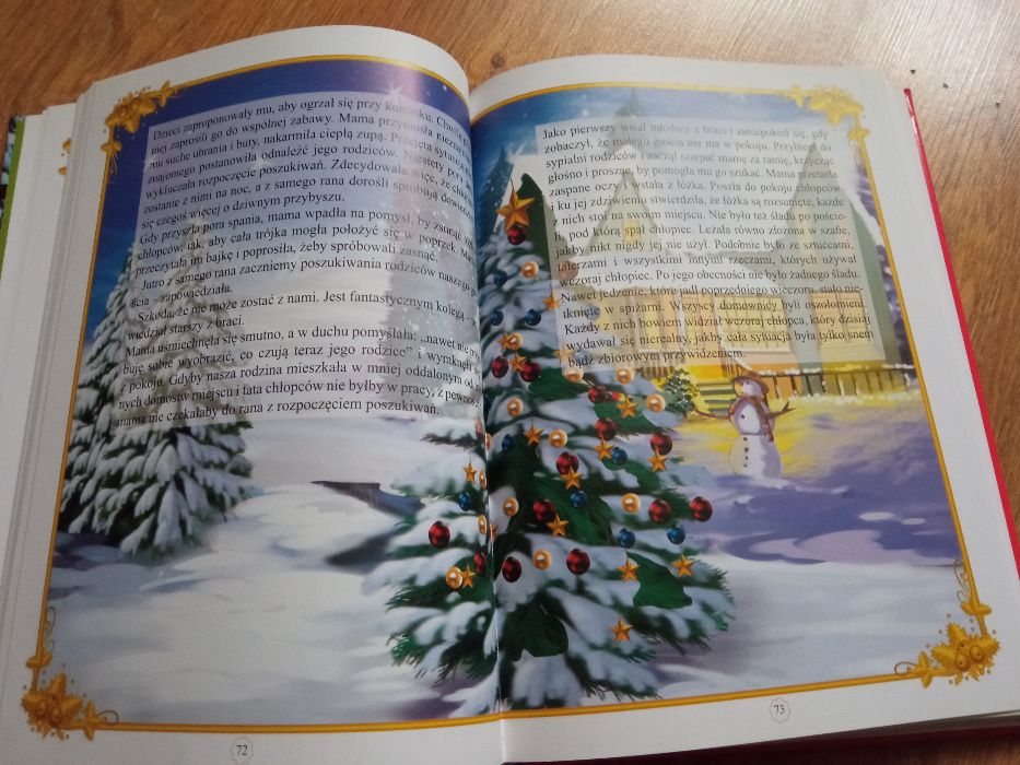 Księga Świąteczna - Opowieści, Bajki, Kolędy