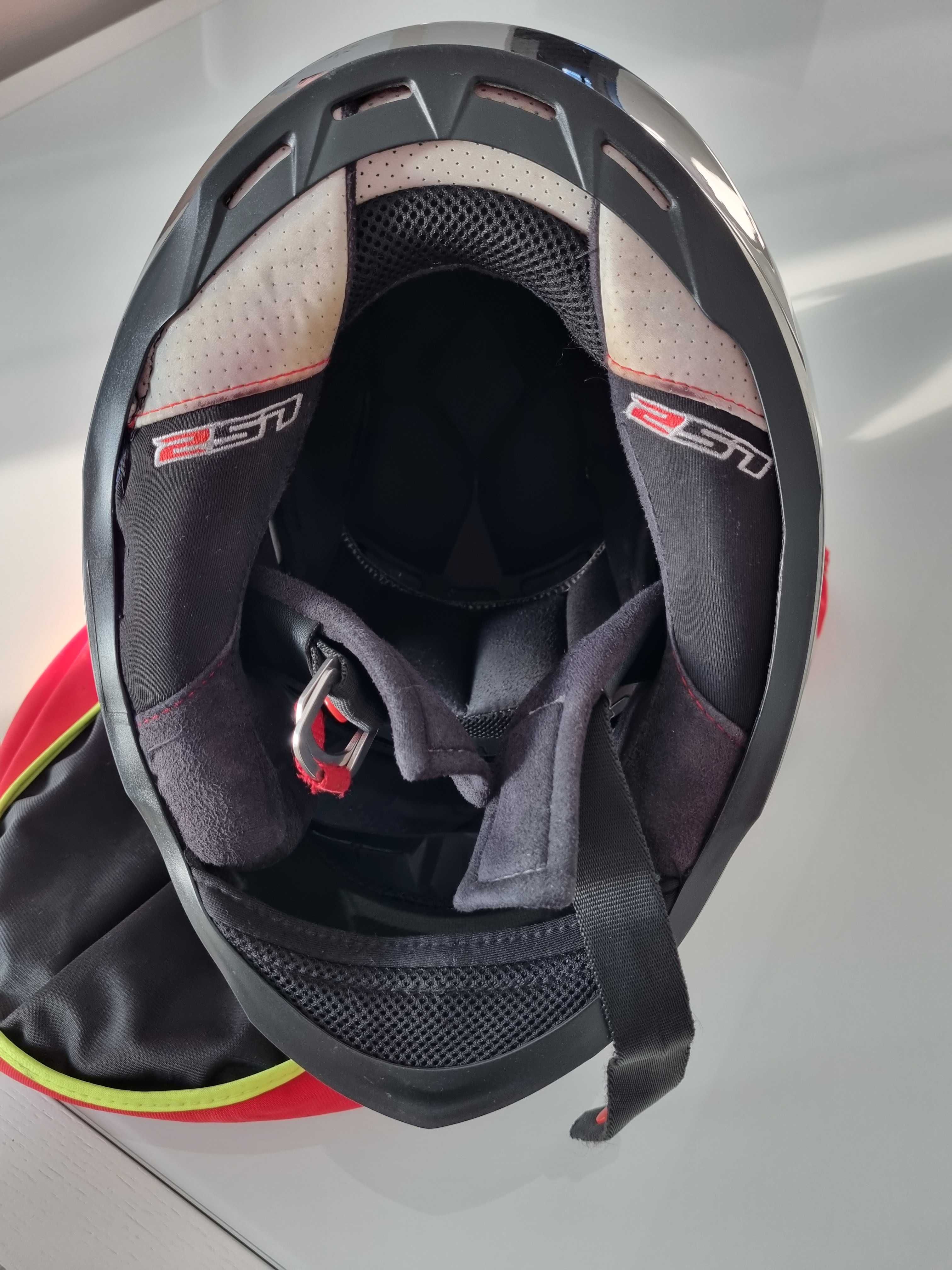 Capacete LS2 carbon