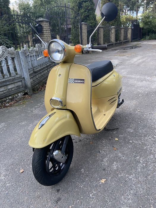 Скутер Honda giorno