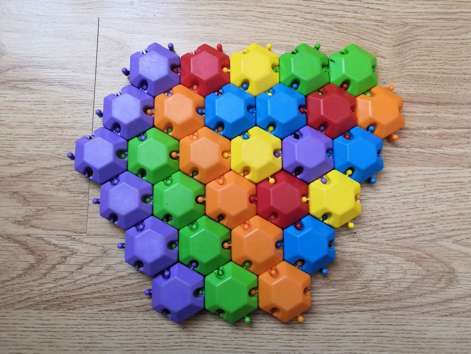 Конструктор різнокольоровий