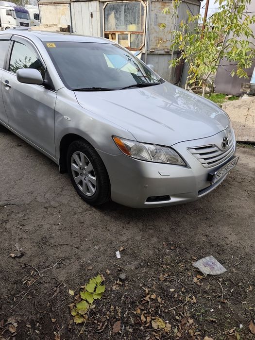Продам Тойоту Камри 40