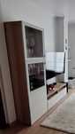 Móvel de TV com gavetas e Vitrine com arrumação da Ikea