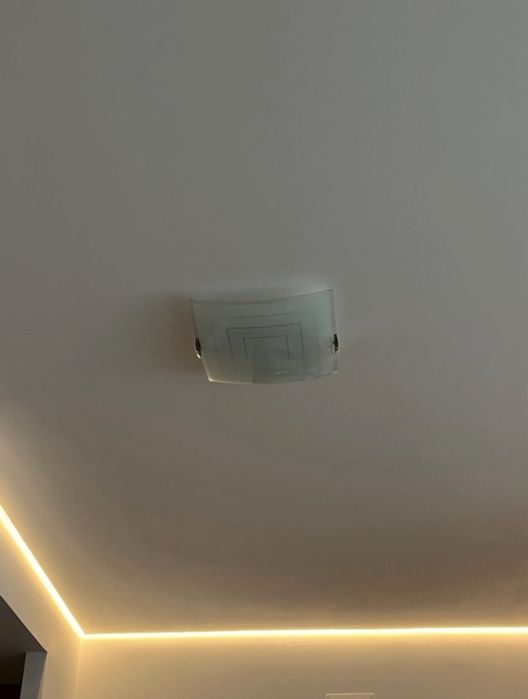 Candeeiro de teto em vidro fosco! Excelente estado