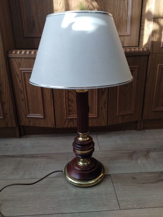 Lampa stołowa stojąca z kloszem vintage retro