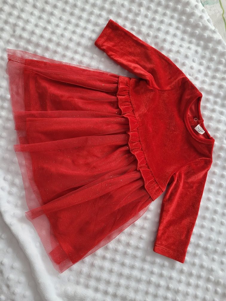 Śliczna czerwona sukienka rozmiar 68 smyk cool club