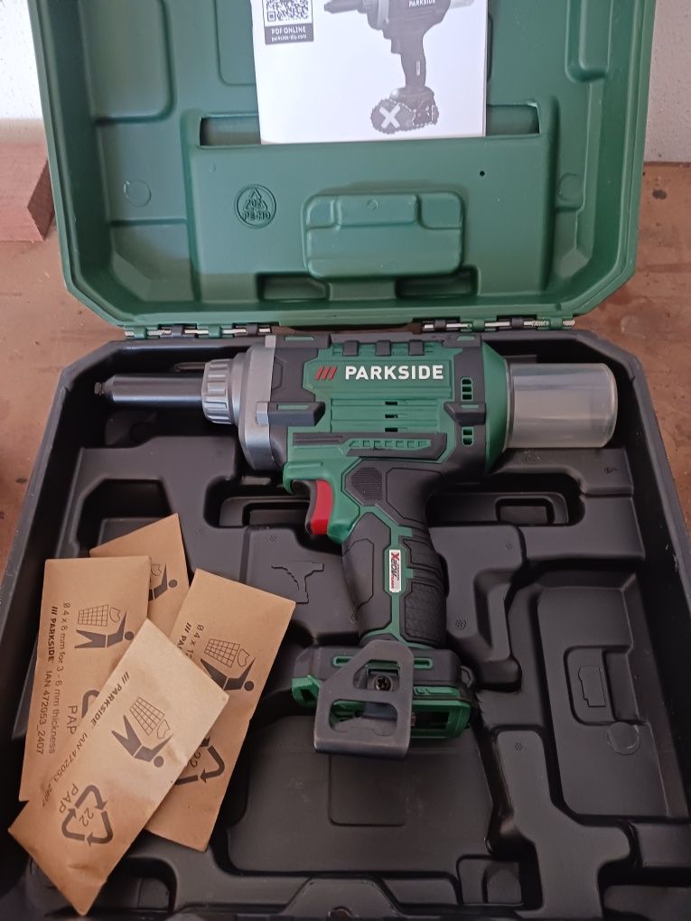 Maquina de rebitar parkside 20v
