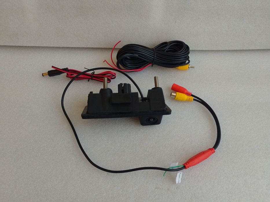 Штатна HD камера Volkswagen Audi в ручку