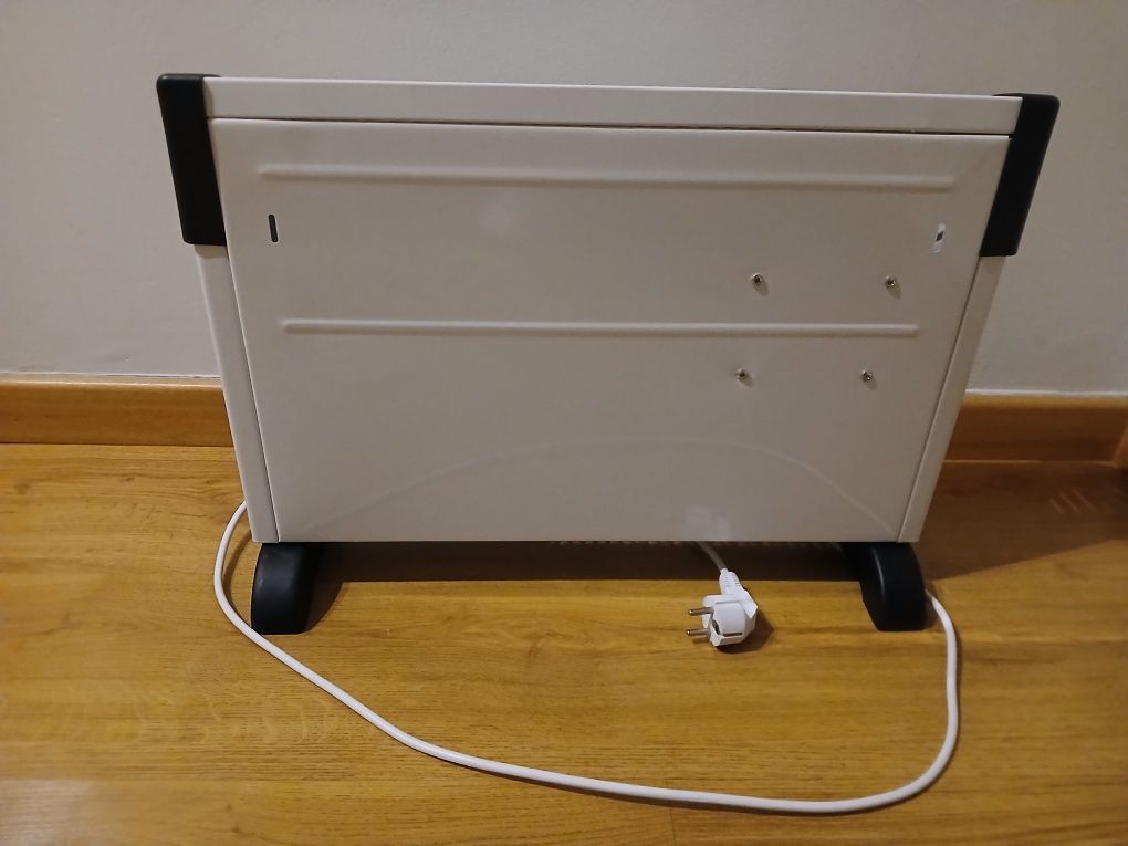 Aquecedor/ convector Tristar novo