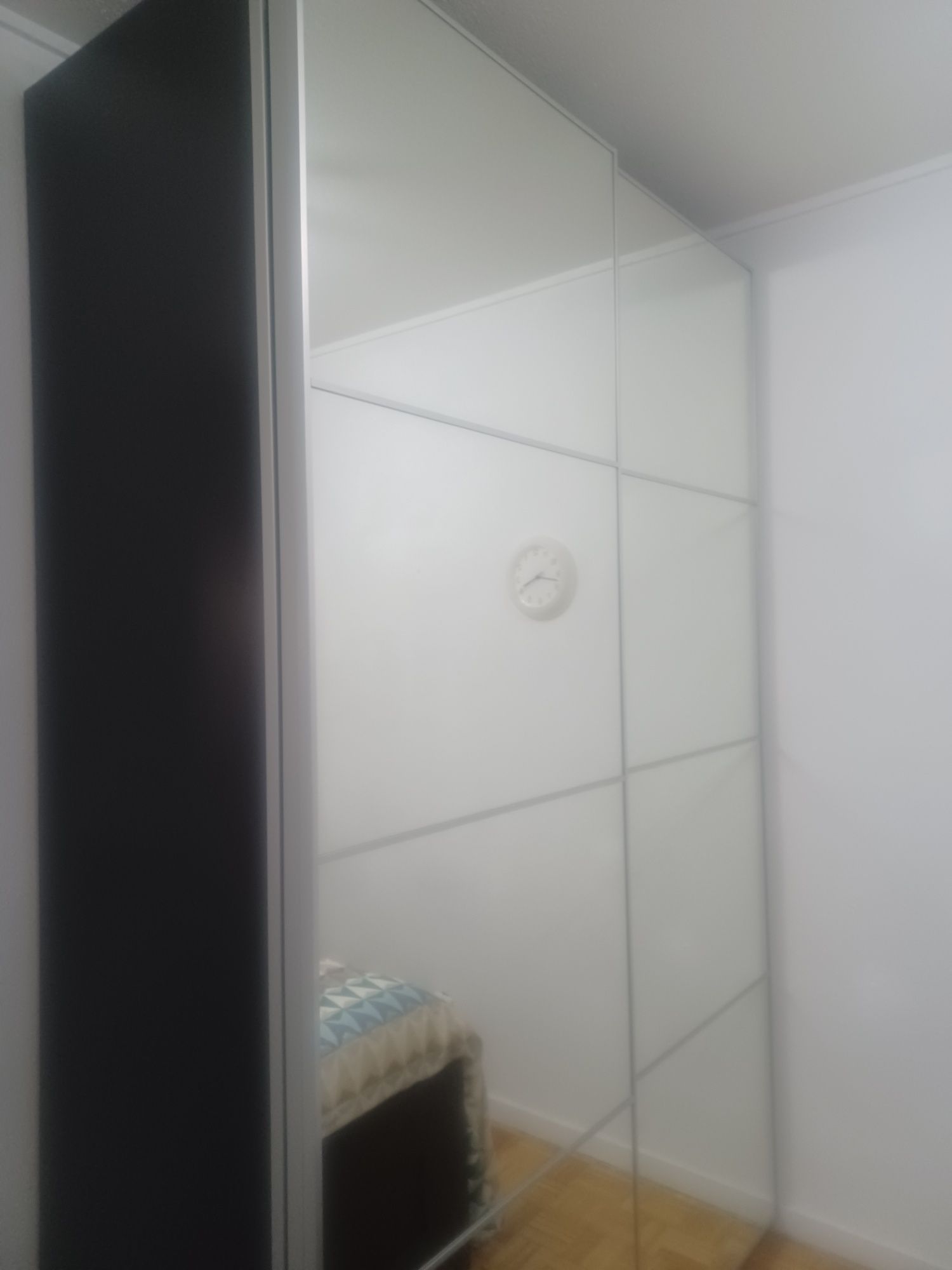 Alugo quarto só a menina,preferência portuguesa.