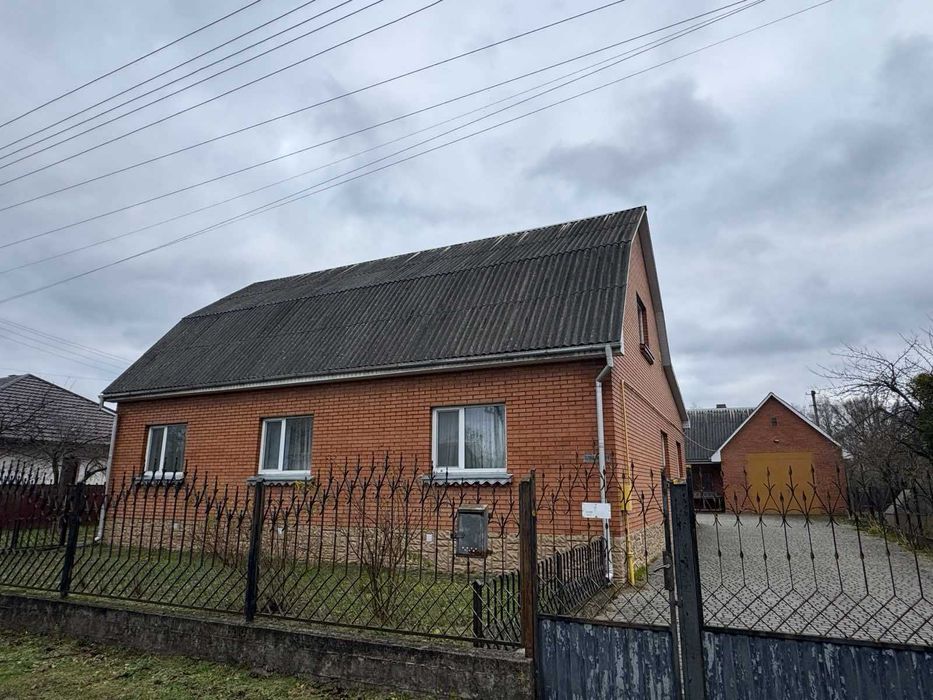 Будинок в с. Дубове