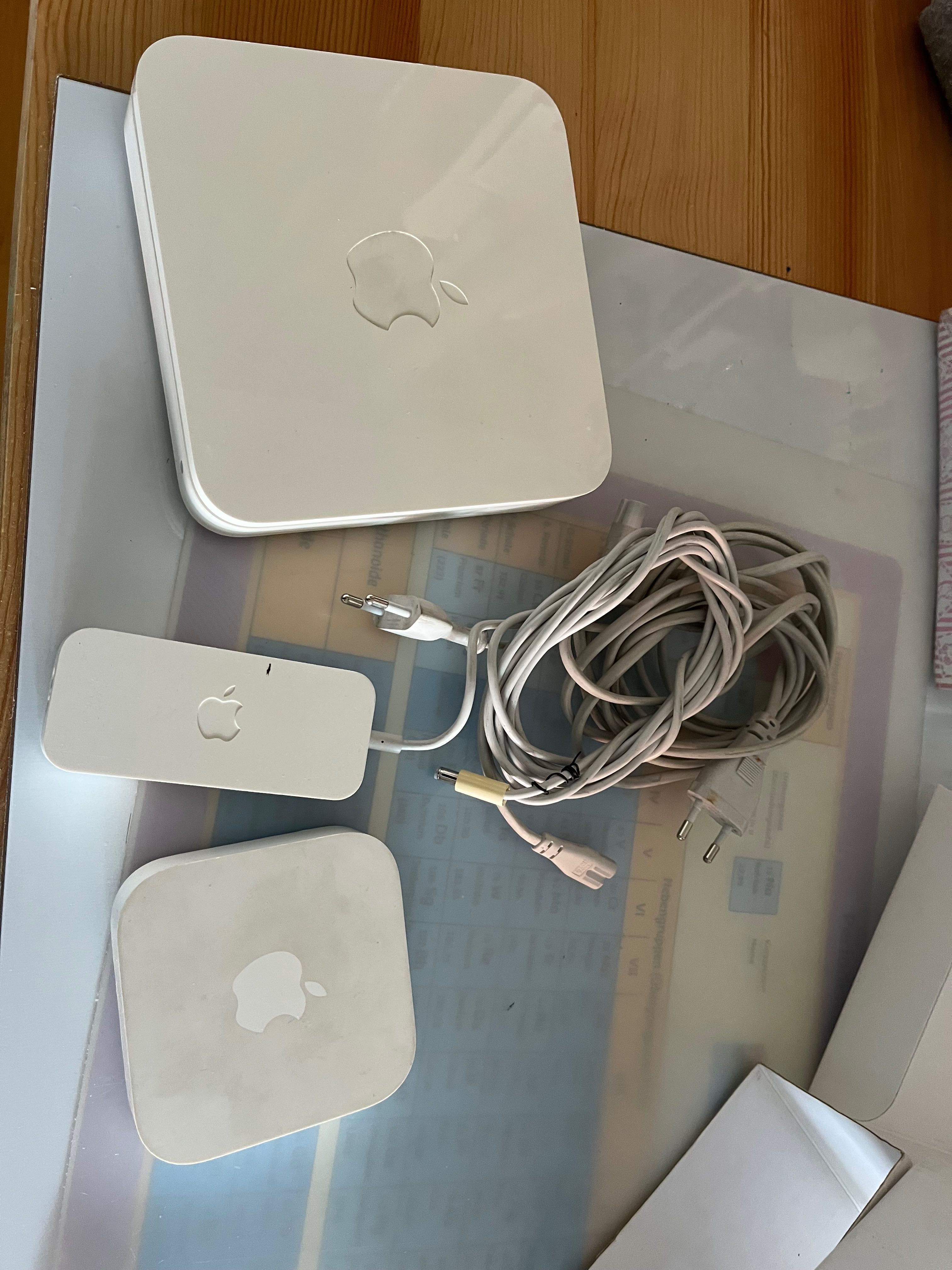 Apple AirPort Extreme 4th generation + airport express 2nd generation