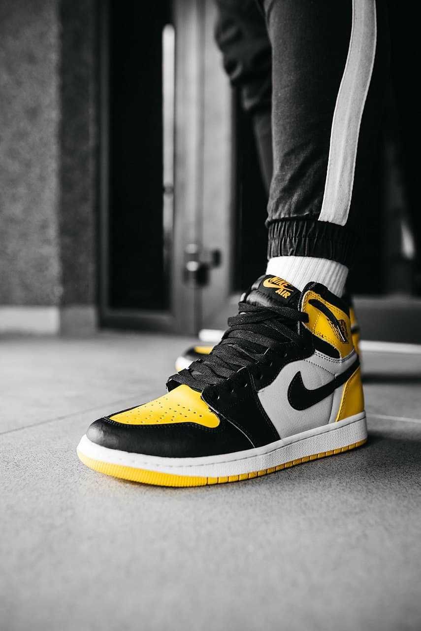 A!R JORDAN 1 Mid "Yellow Black"