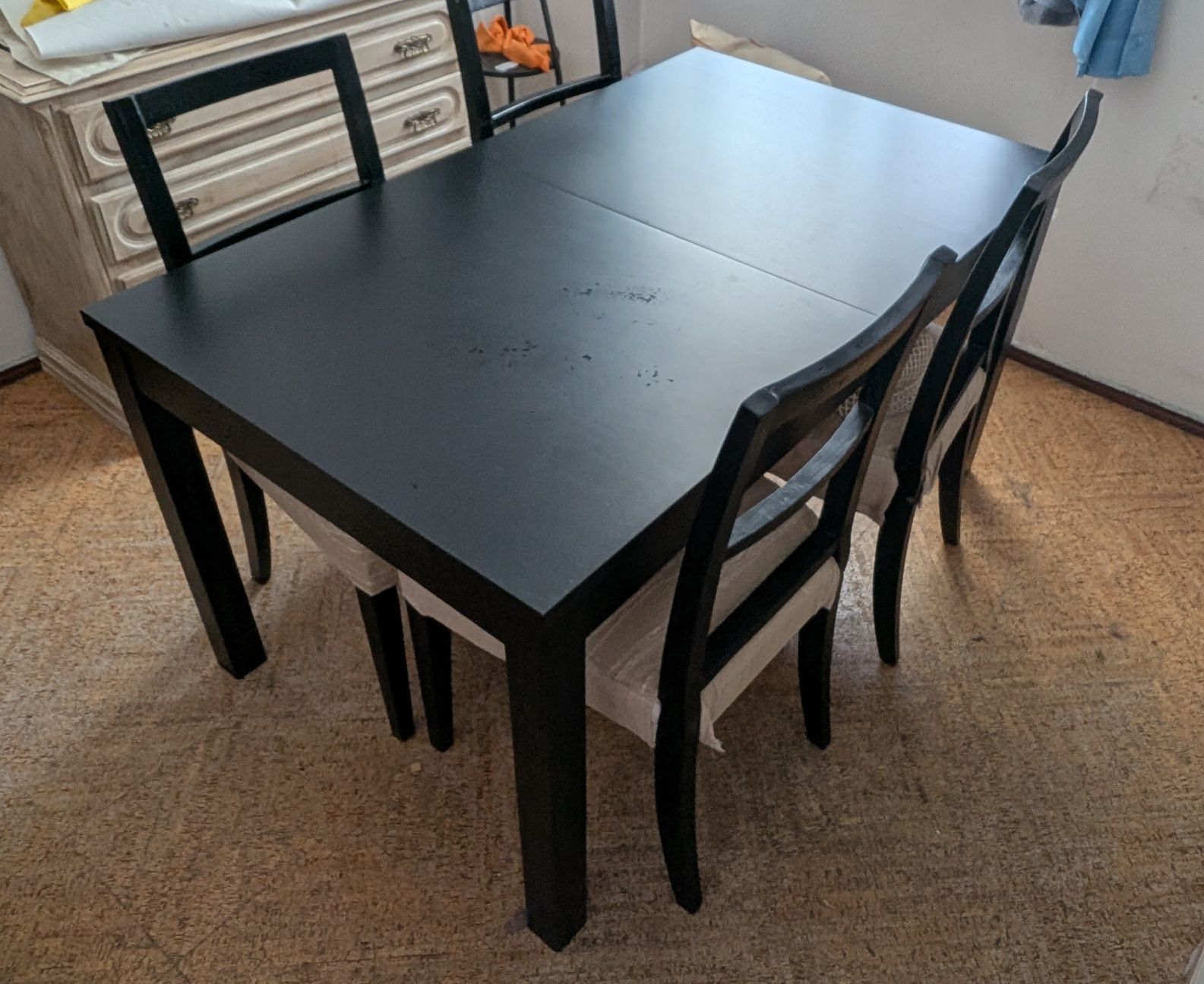 Mesa de Jantar c/ 4 Cadeiras