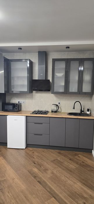 Яровиця 2 поверх подобово та погодинно