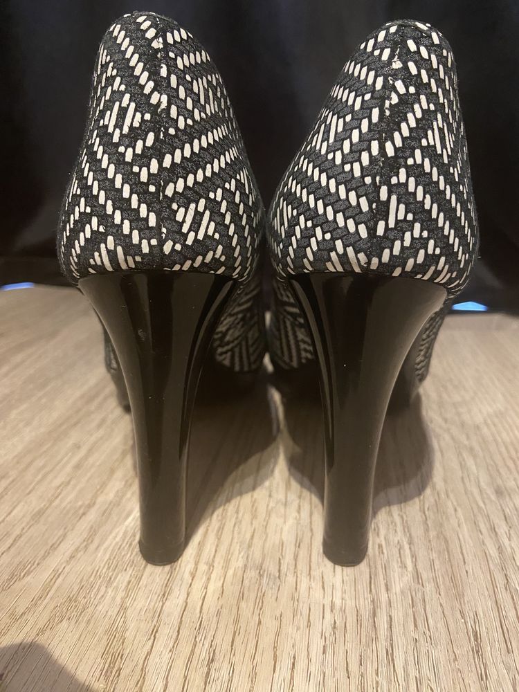 Czółenka Lasocki jak nowe