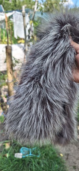 Воротник зі шкури фінської чернобурки