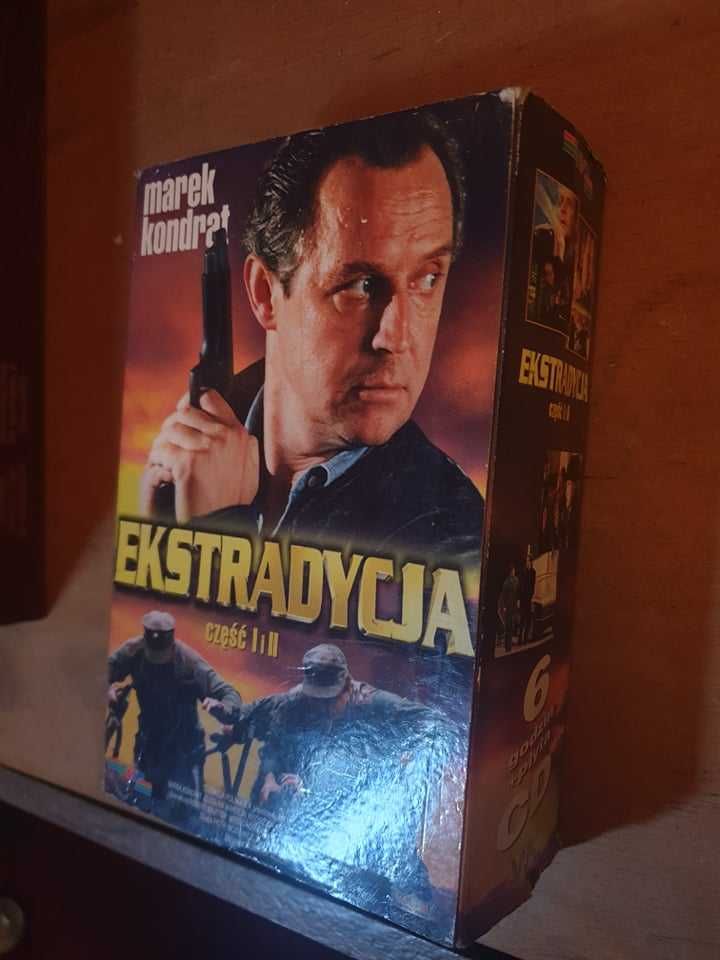 Ekstradycja 2 kasety Vhs z autografami