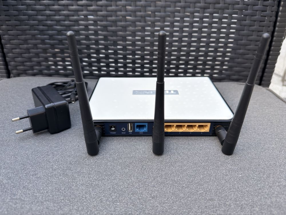 Router Access Point Wi-Fi TP-LINK TL-WR1043ND RJ45 USB
