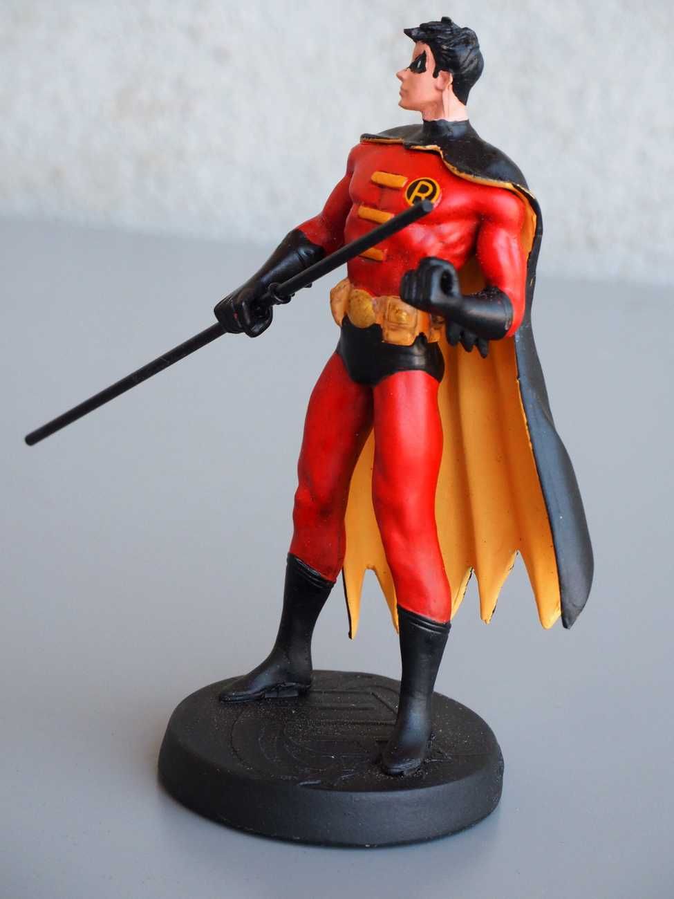 Estatueta DC Comics pintada à mão - Robin