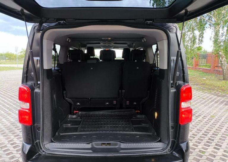 Peugeot Traveller 2.0 BlueHDi Long Business