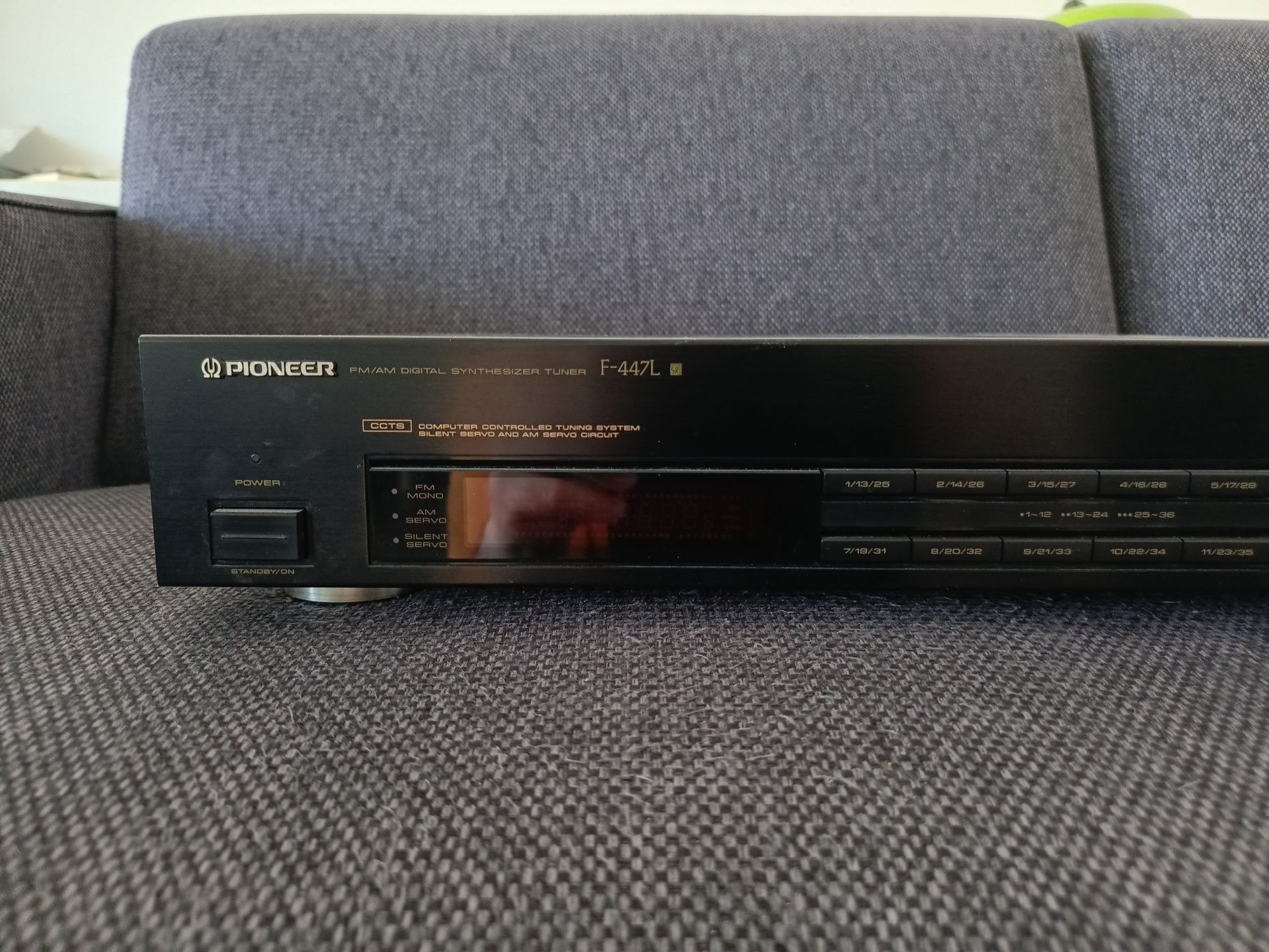 Tuner radiowy cyfrowy Pioneer F-447 s