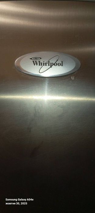 Холодильник Whirlpool