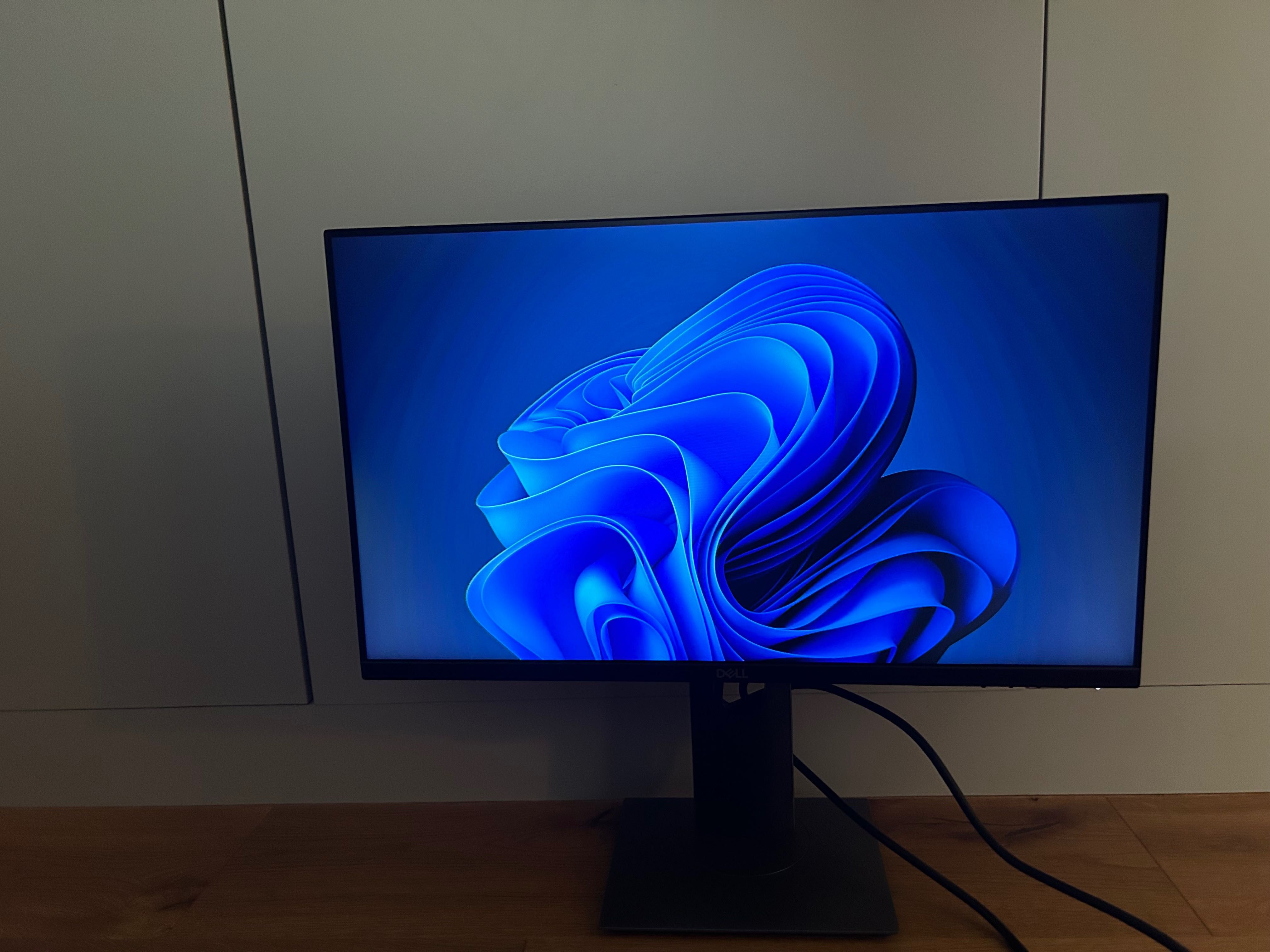 Bezramkowy Monitor LED Dell 24'' P2419H Full HD IPS DP HDMI