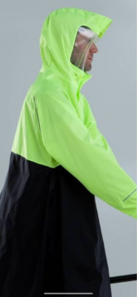 Poncho, peleryna przeciwdeszczowa na rower firmy Btwin / Decathlon/