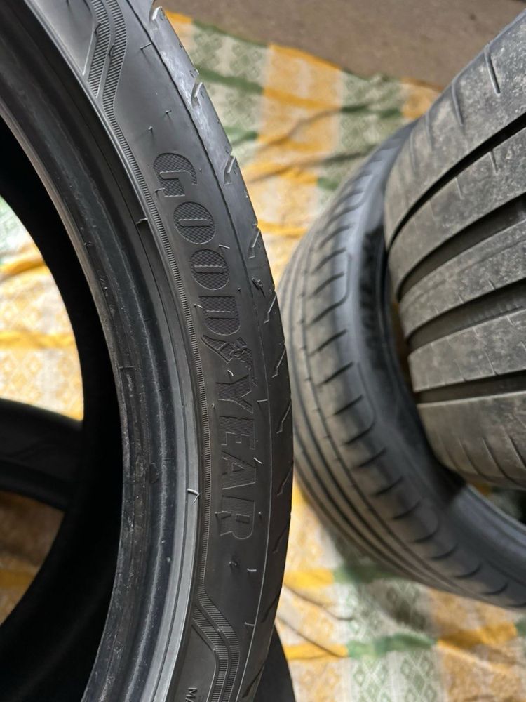 Літня резина GOODYEAR 315/30 R22  275/35 R22.