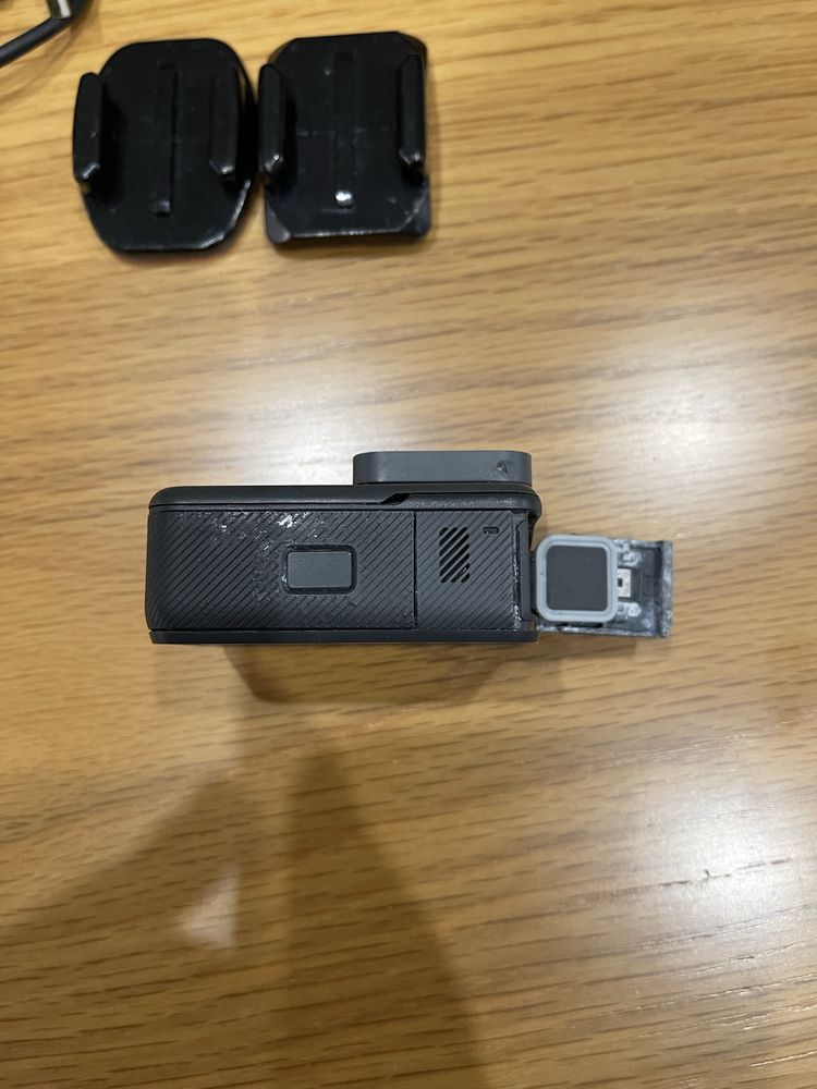 GoPro Hero 5 Black + Acessórios