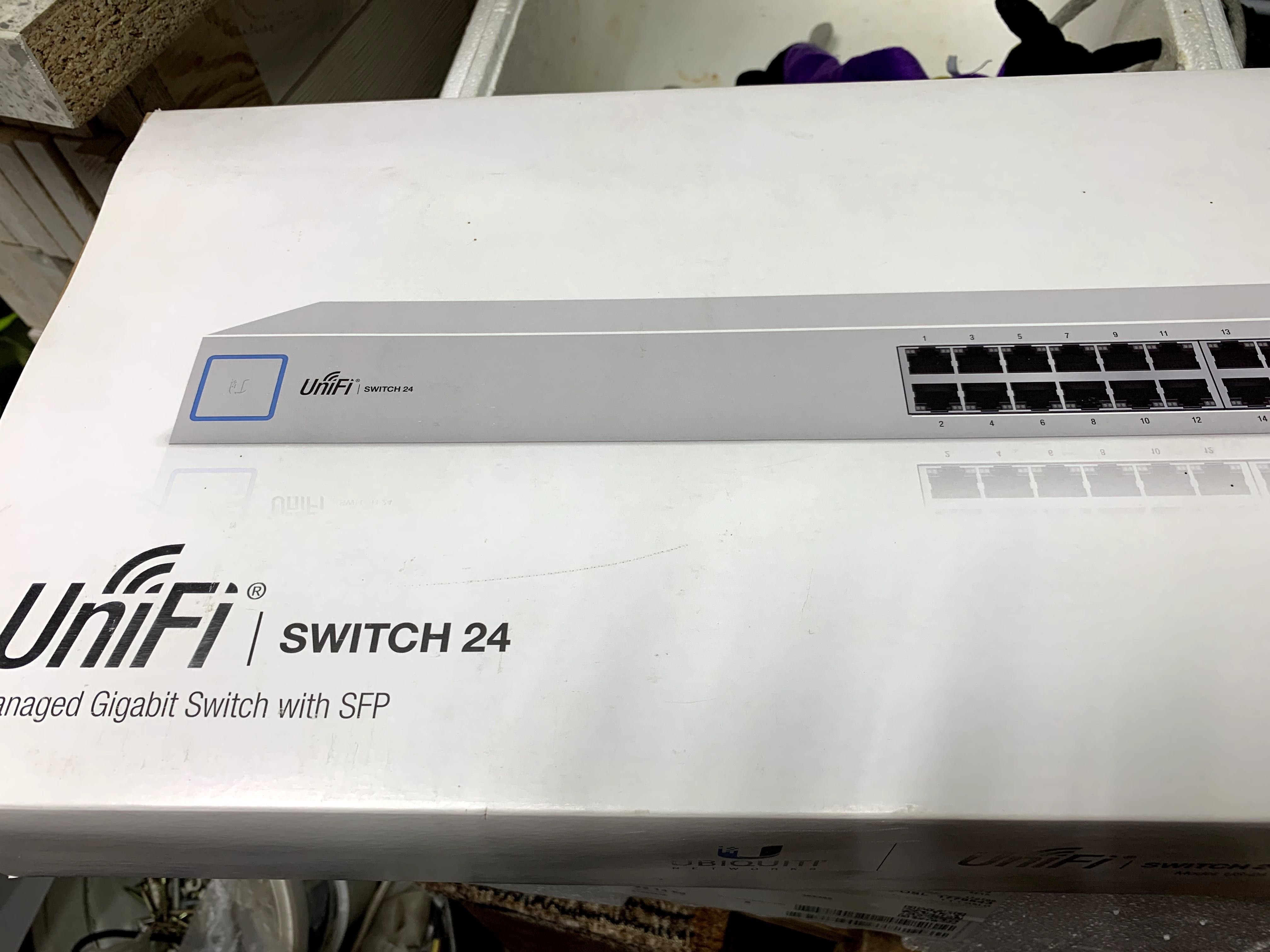 Комутатор свіч Ubiquiti UniFi Switch 24 (US-24)