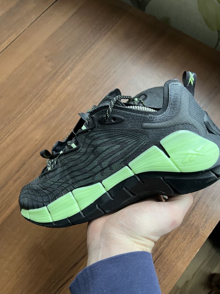 Топові кросівки Reebok Zig Kinetica 2 Black Neon