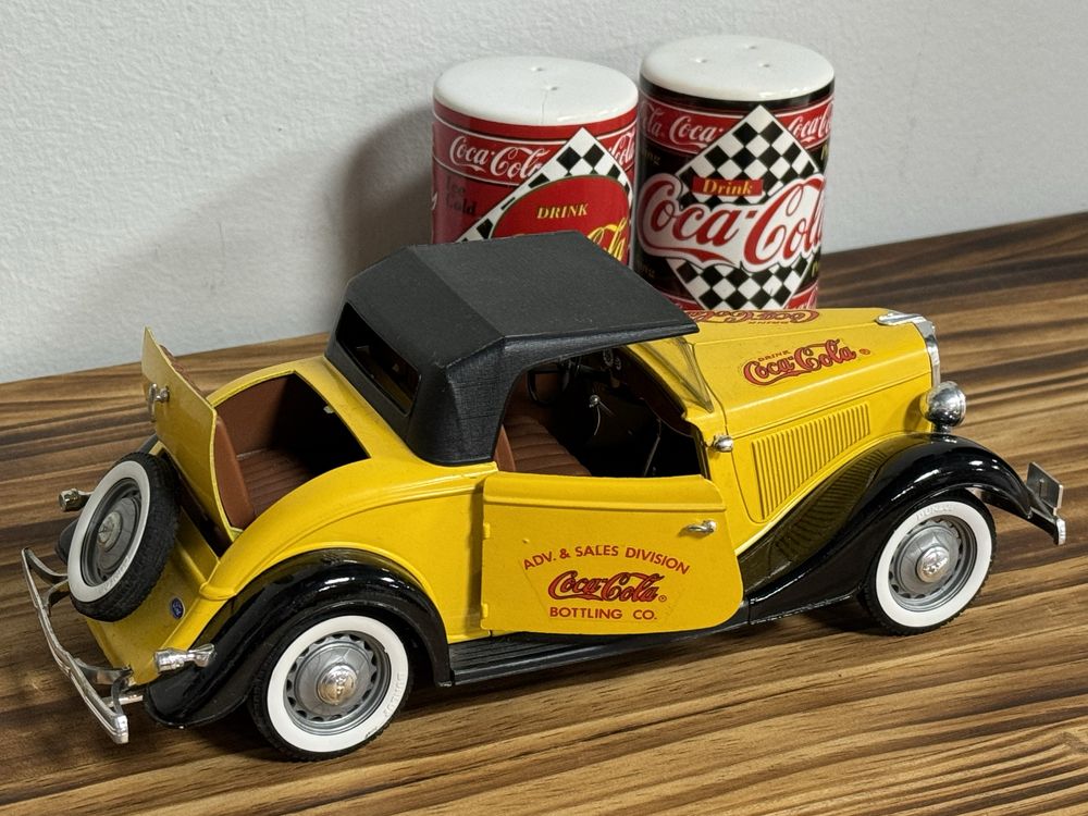 Carro coca-cola 1:18