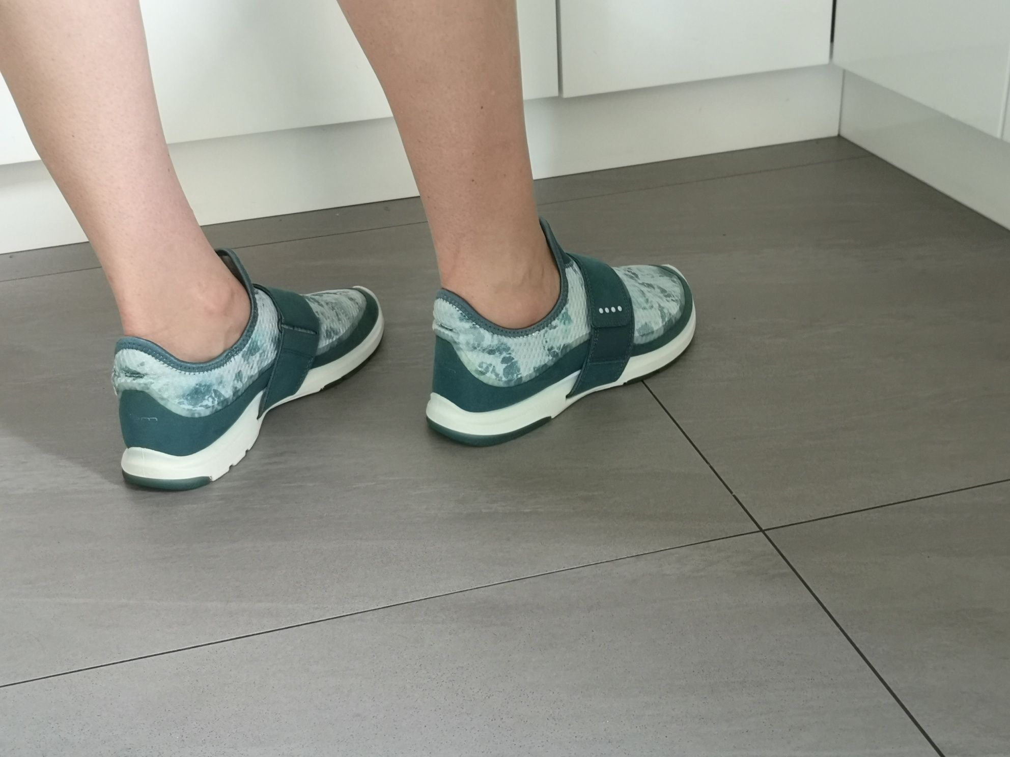 Ecco Biom Amrap zielone  buty sportowe sneakersy  r. 38