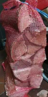 Vendo sacos de lenha de eucalipto seca