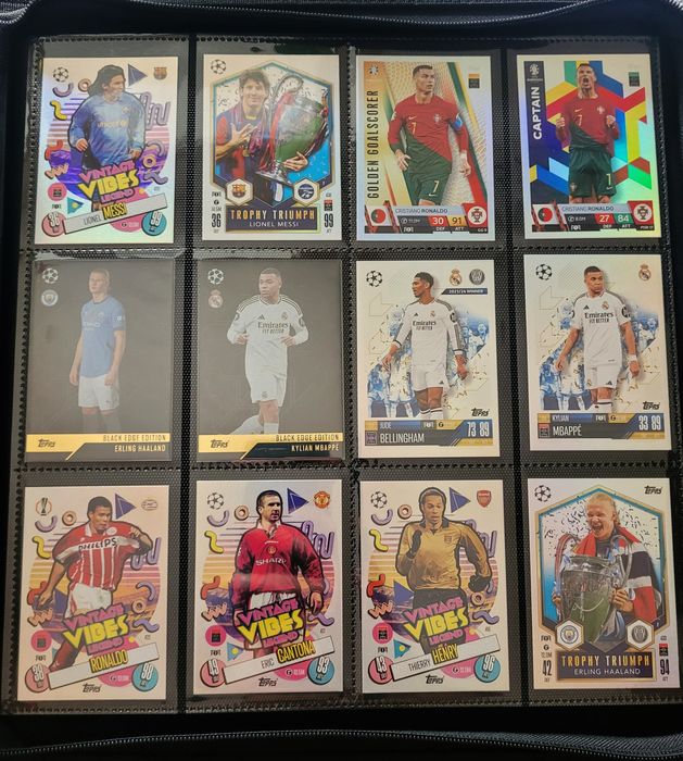 Cartas e Cromos Colecionáveis de Futebol