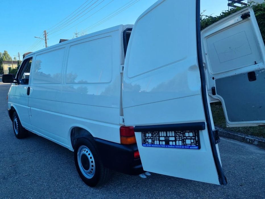 Volkswagen T4  2.4 Diesel świeżo sprowadzony stan idealny oryginalny lakier