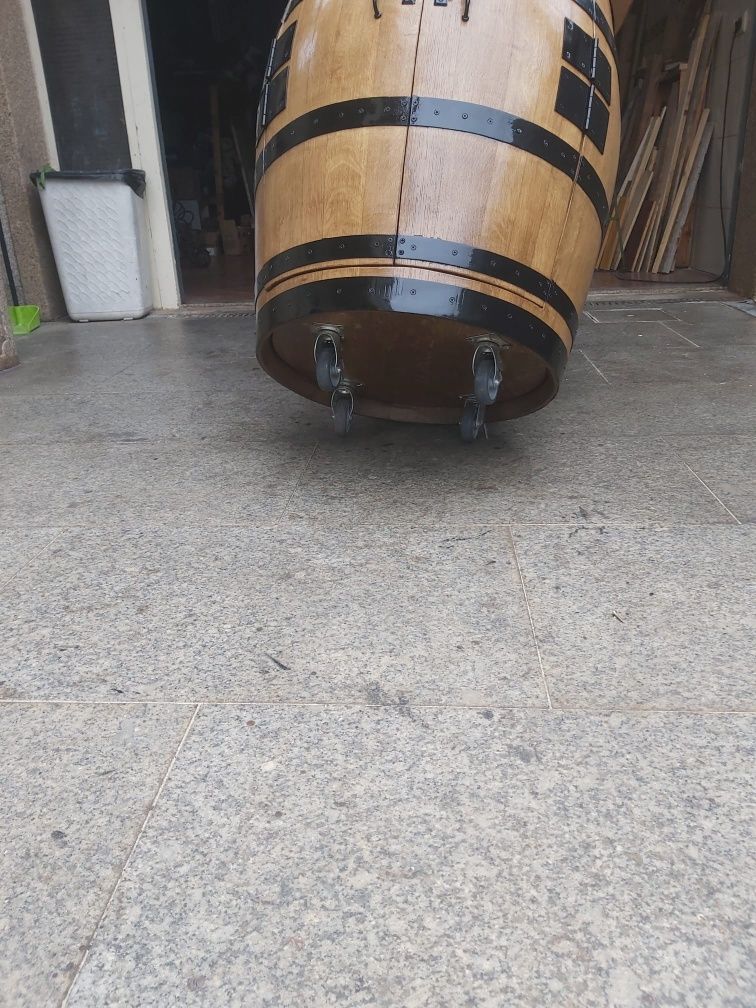 Barril bar - Pipa bar - Pipo bar - barril mesa