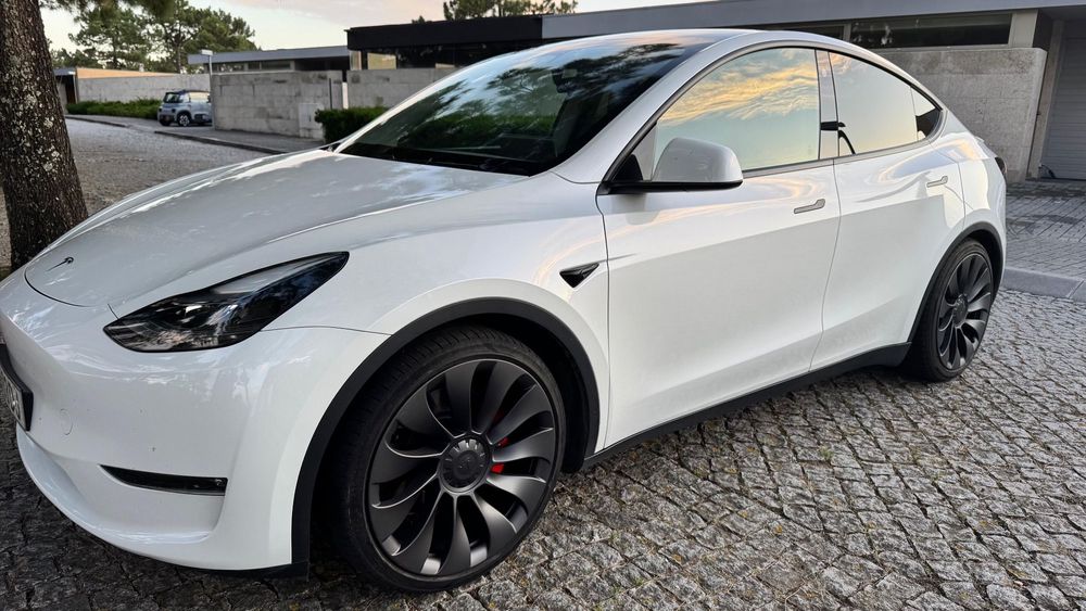 Tesla Model Y Performance Tração Integral